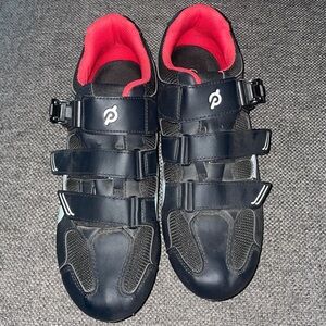 Peloton size 46/13 Bike Clip in Shoes, black and red